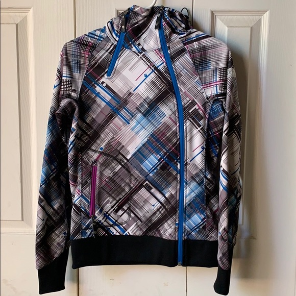 The North Face Jacket - Picture 2 of 4